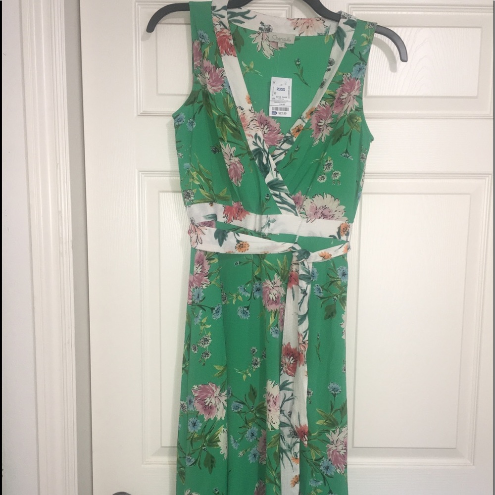💚Floral Green Dress! 💚